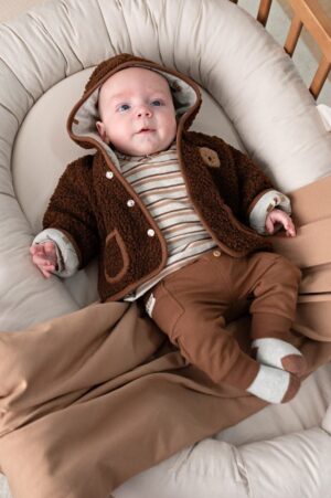 Omkeerbaar teddy jasje met capuchon - Tiny Timber Tales